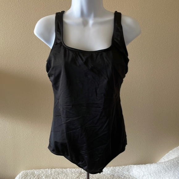 LANDS End Black One Piece Swim Suit Size 14 - Picture 1 of 9